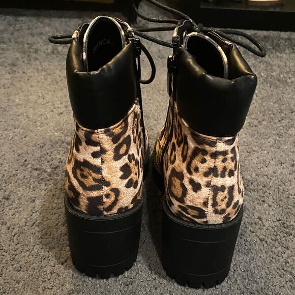 TOP Moda Leopard Lace-Up Boots - Picture 4 of 8